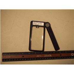Magnifying Glass with Light; Folding, Handle (works)