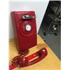 Image 3 : Vintage Red Phone
