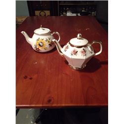 Fancy Teapots, Gibsons (2)