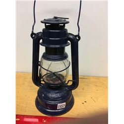 Feur Hand Lantern, Crack In Globe