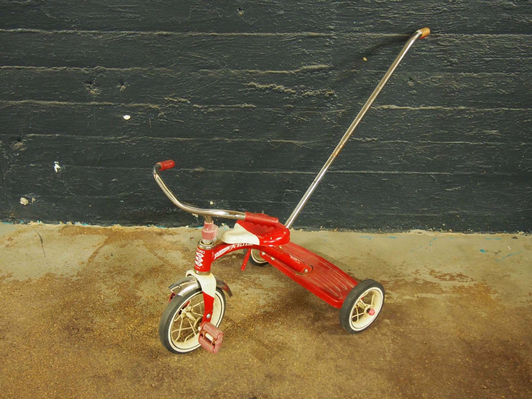 Radio Flyer Push Tricycle Bodnarus Auctioneering