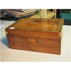 Inlaid Mahogany Jewellery Box (11”x8”x5”)