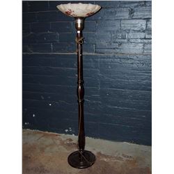 1930 Turned Wooden Base Frilete Lamp