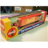 Image 2 : Coca-Cola Christmas Caravan Tractor Trailer, 1/64 scale, Die-cast metal, 1996