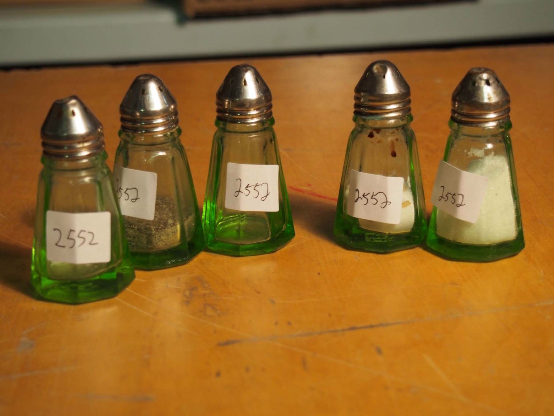 Matching Set Salt and Pepper (5)