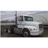 Image 3 : 1999 Freightliner FL112, 88,000KM On Rebuilt Engine, 9 Speed Transmission