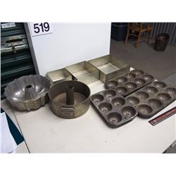 Vintage Country Kitchen Cake And Muffin Tins, Bundt Cake Pan, Swans Down Cake Pan, Etc