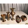 Image 5 : Lot Of Indian Metal Decorative Pieces