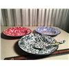 Image 1 : Lot of Painted Enamelware Bowls With a Spoon