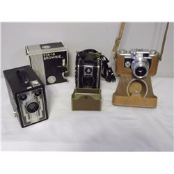 Lot Of Old Cameras (Six-16 Brownie, Goro-Flash, Argus Cintagon)