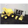 Image 1 : Lot Of Caterpillar Toys (Dump Truck [Works], Small Toys)