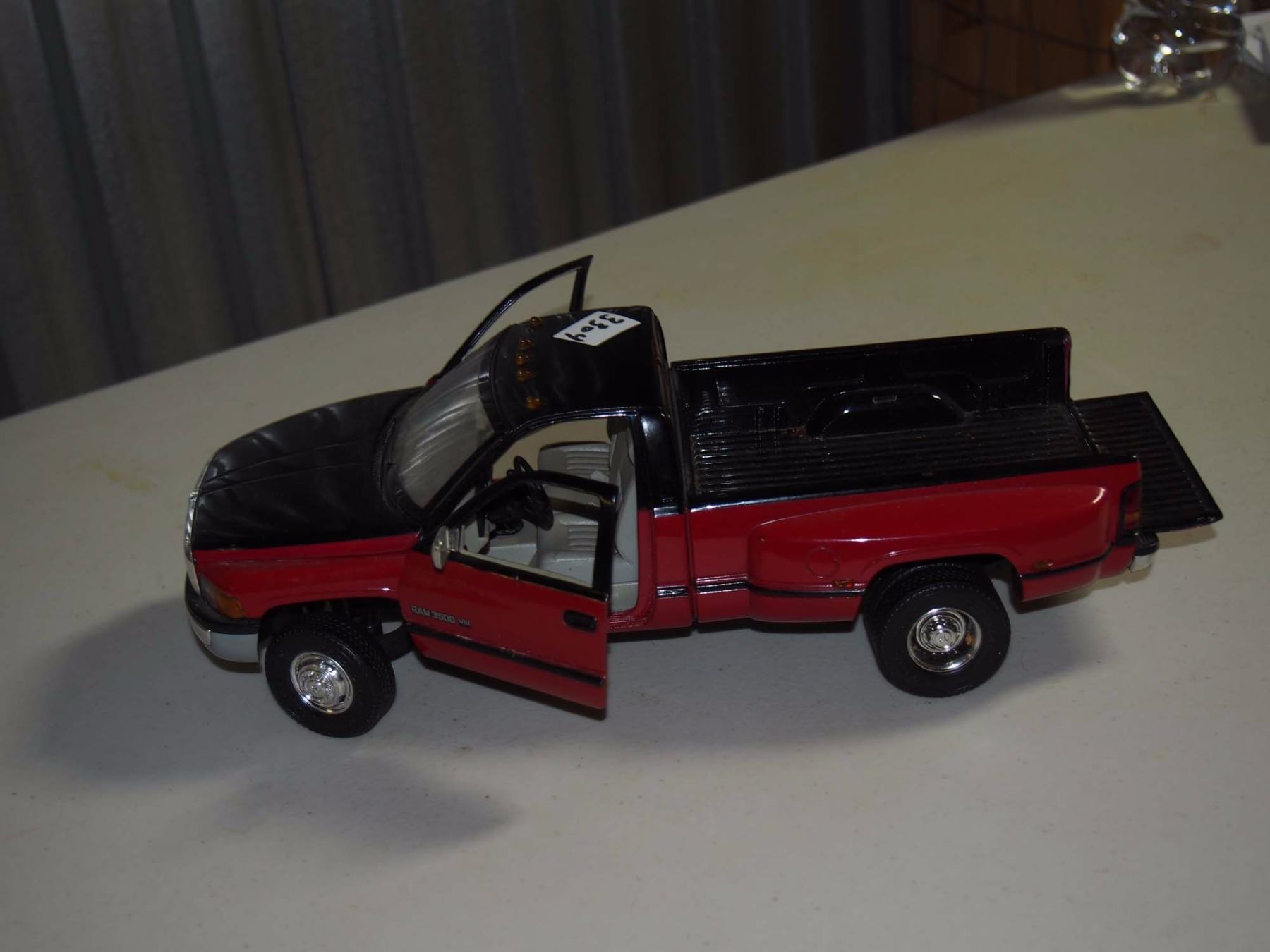 toy dodge ram 3500