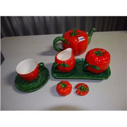 Tomato-Ware Set