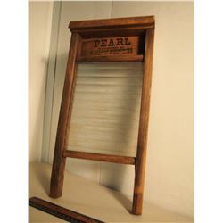 Pearl Wooden Traditional Washboard