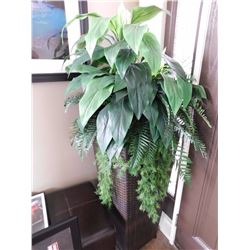 Decorative Artificial Tree (60" Tall)