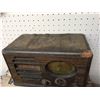 Image 4 : Wooden Antique Northern Electric Battery Operated Radio