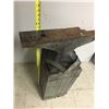 Image 14 : Antique 150 lbs Anvil W/ Stand And Original Attachments
