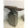 Image 7 : Antique 150 lbs Anvil W/ Stand And Original Attachments