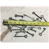 Image 6 : Lot (22) Antique Skeleton Keys