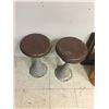 Image 5 : Lot Of 2 Cast Iron Base Ice Cream Shop Stools