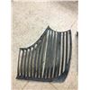 Image 7 : 1941 Dodge Luxury Liner 2 Piece Grill (No Cracks)