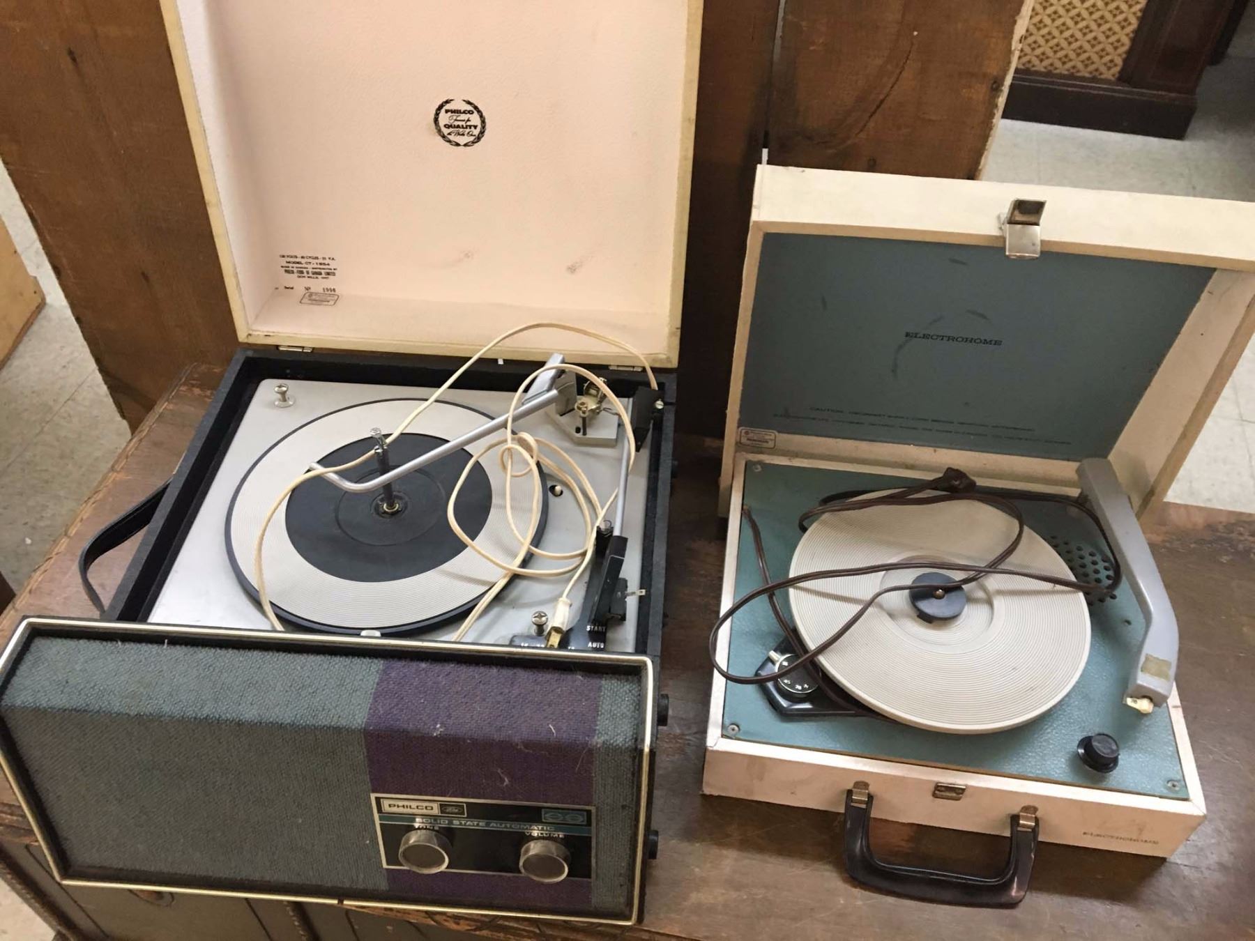 Lot Portable Vintage Record Players Fold/Philco & Electrohome (Powers On But Not Tested)