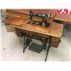 Image 1 : Singer Tredle Sewing Machine / Cabinet