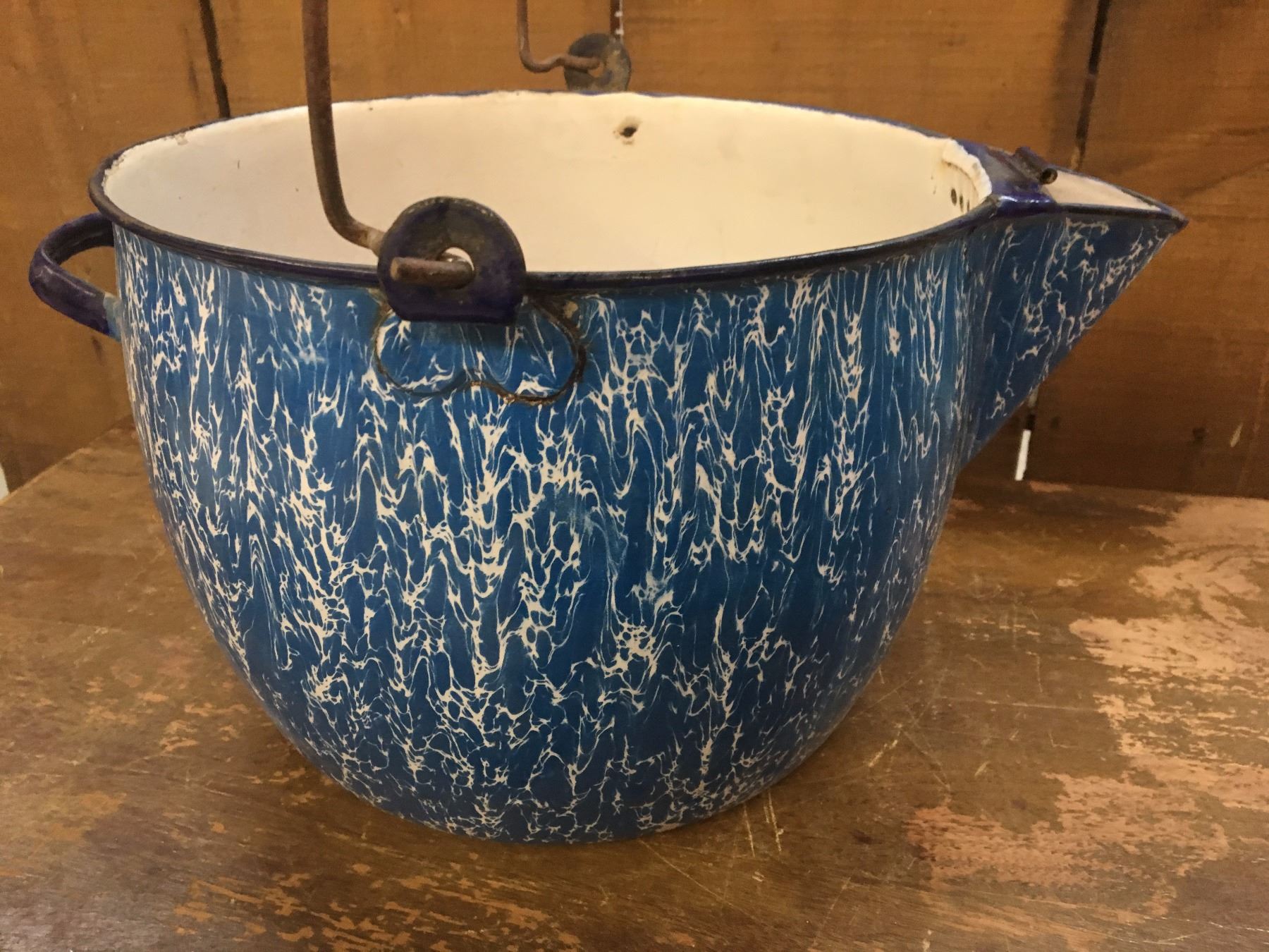 Blue Swirl Graniteware Enamel Kettle Pot