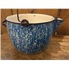 Image 2 : Blue Swirl Graniteware Enamel Kettle Pot