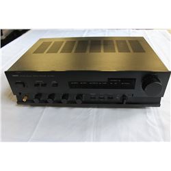 YAMAHA STEREO AMPLIFIER