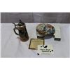 Image 2 : COLLECTOR BEER STEIN AND COLLECTOR DOG PLATE