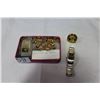 Image 1 : TRAY OF GOLD TONE JEWELLRY