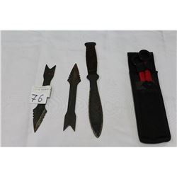 LOT OF THROWING KNIVES