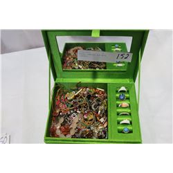 BEADED JEWELLRY BOX WITH CONTENTS