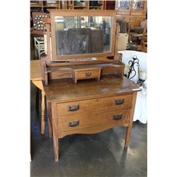 ANTIQUE GULLACHSEN AND SON DRESSER WITH MIRROR