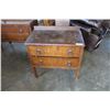 Image 2 : ANTIQUE OAK 2 DRAWER DRESSER WITH CARVED GALLERY