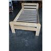 Image 1 : MAPLE SINGLE SIZE BEDFRAME