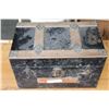 Image 1 : SMALL VINTAGE TRUNK