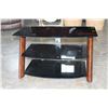 Image 1 : MODERN GLASS ENTERTAINMENT STAND