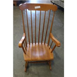 MAPLE ROCKER