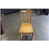 Image 1 : PINE CHAIR