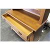 Image 2 : VILAS MAPLE SERVER WITH HUTCH TOP