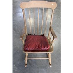 MAPLE ROCKER