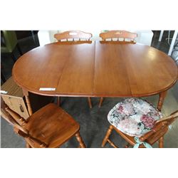 MAPLE TABLE WITH TWO LEAFS AND FOUR CHAIRS