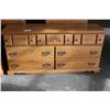 Image 1 : WOOD BOROUGH HONEY OAK DRESSER