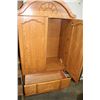 Image 2 : WOOD BOROUGH HONEY OAK WARDROBE