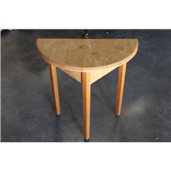 MAPLE D-TABLE