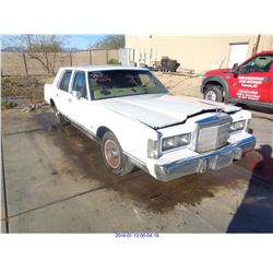 1988 - LINCOLN TOWN CAR