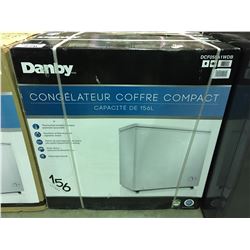 DANBY 5.5 CUBIC FT CAPACITY COMPACT CHEST FREEZER