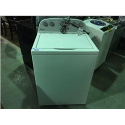 WHIRLPOOL WHITE WASHER (MINOR SCRATCHES AND DENTS MAY BE PRESENT)